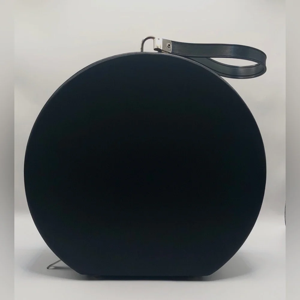 Sleek Vintage Round Zippered Cosmetic Travel Case - Picture 2 of 16